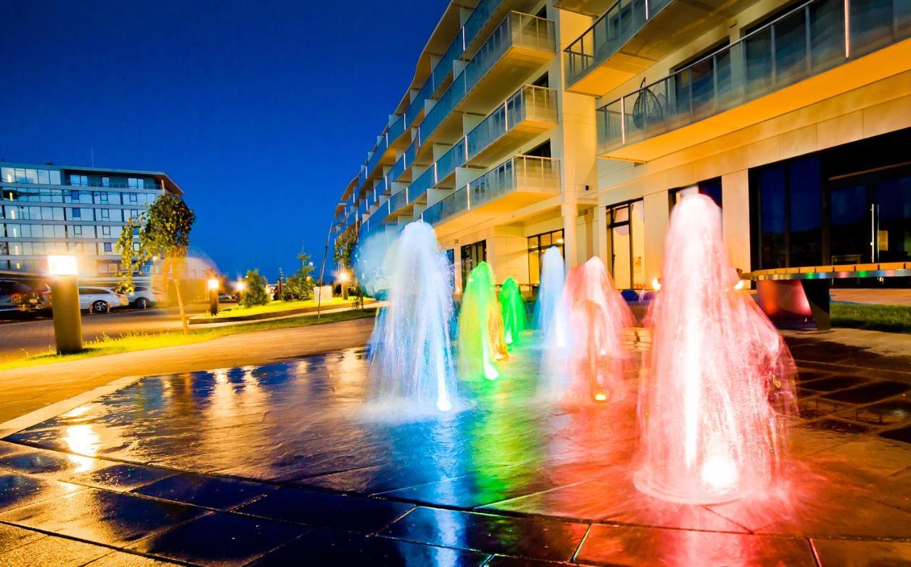 Aqua Resort Apartments-Aqua Park No Limit, Parking 코워브제크 외부 사진